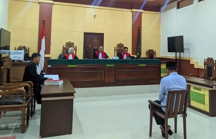proses persidangan sarmo
