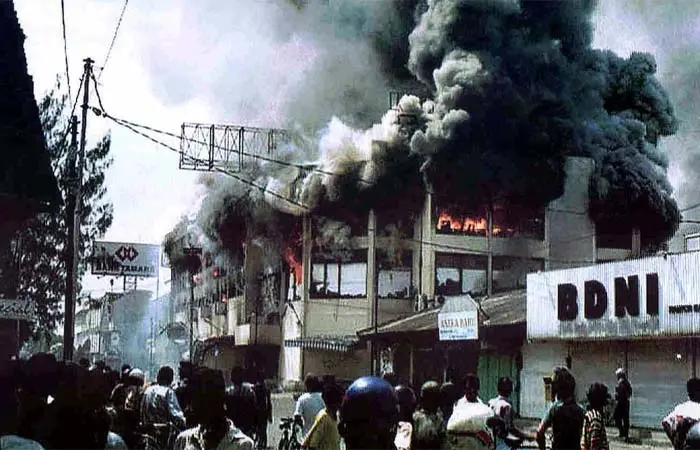 kerusuhan mei 1998